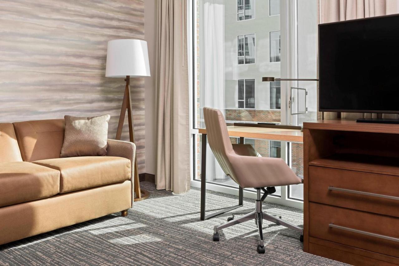 Residence Inn By Marriott Greenville Downtown Bagian luar foto