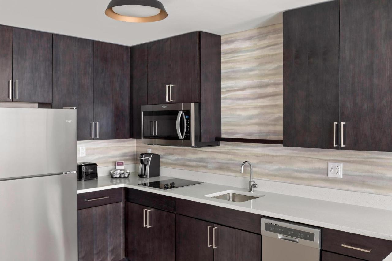 Residence Inn By Marriott Greenville Downtown Bagian luar foto