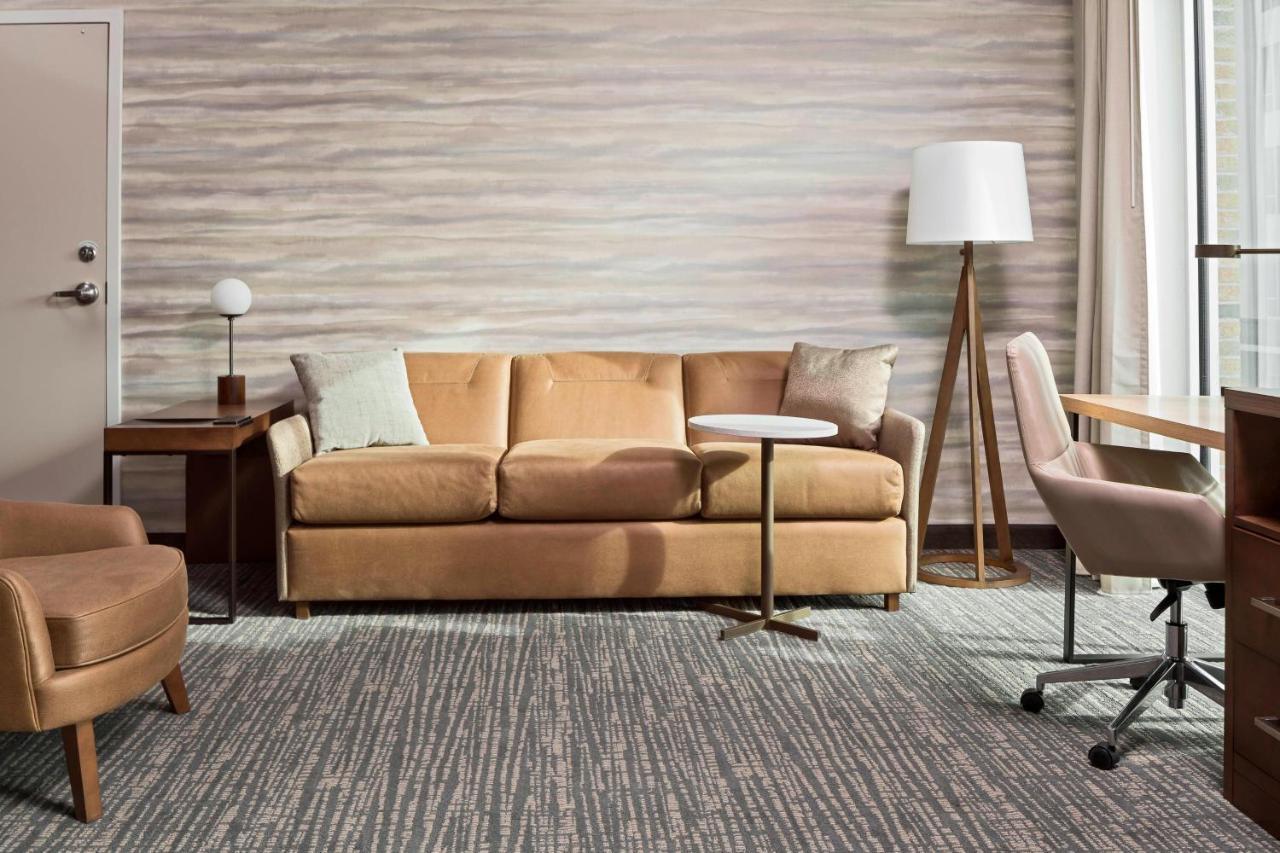 Residence Inn By Marriott Greenville Downtown Bagian luar foto
