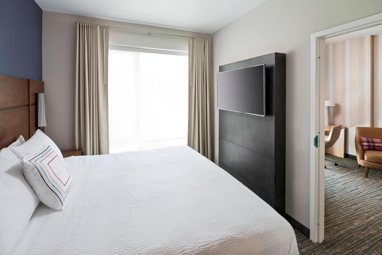 Residence Inn By Marriott Greenville Downtown Bagian luar foto