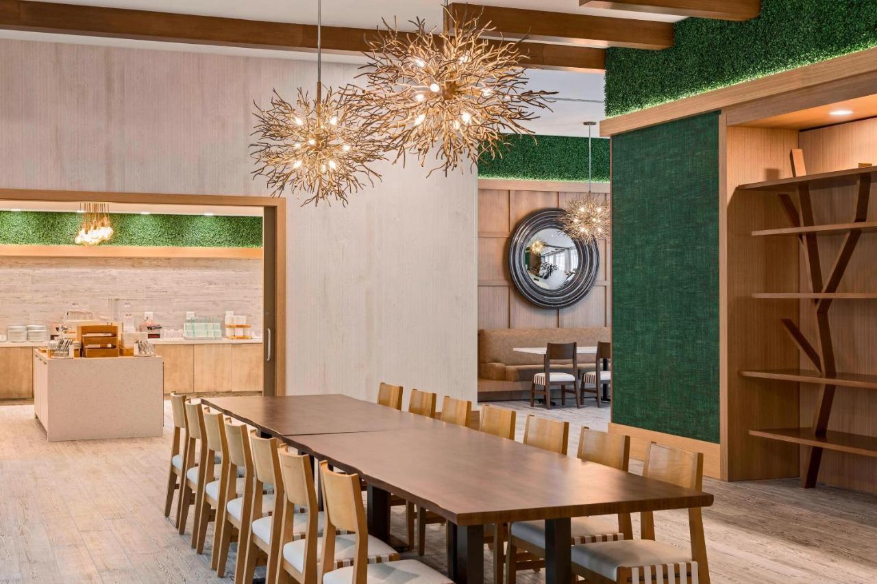 Residence Inn By Marriott Greenville Downtown Bagian luar foto