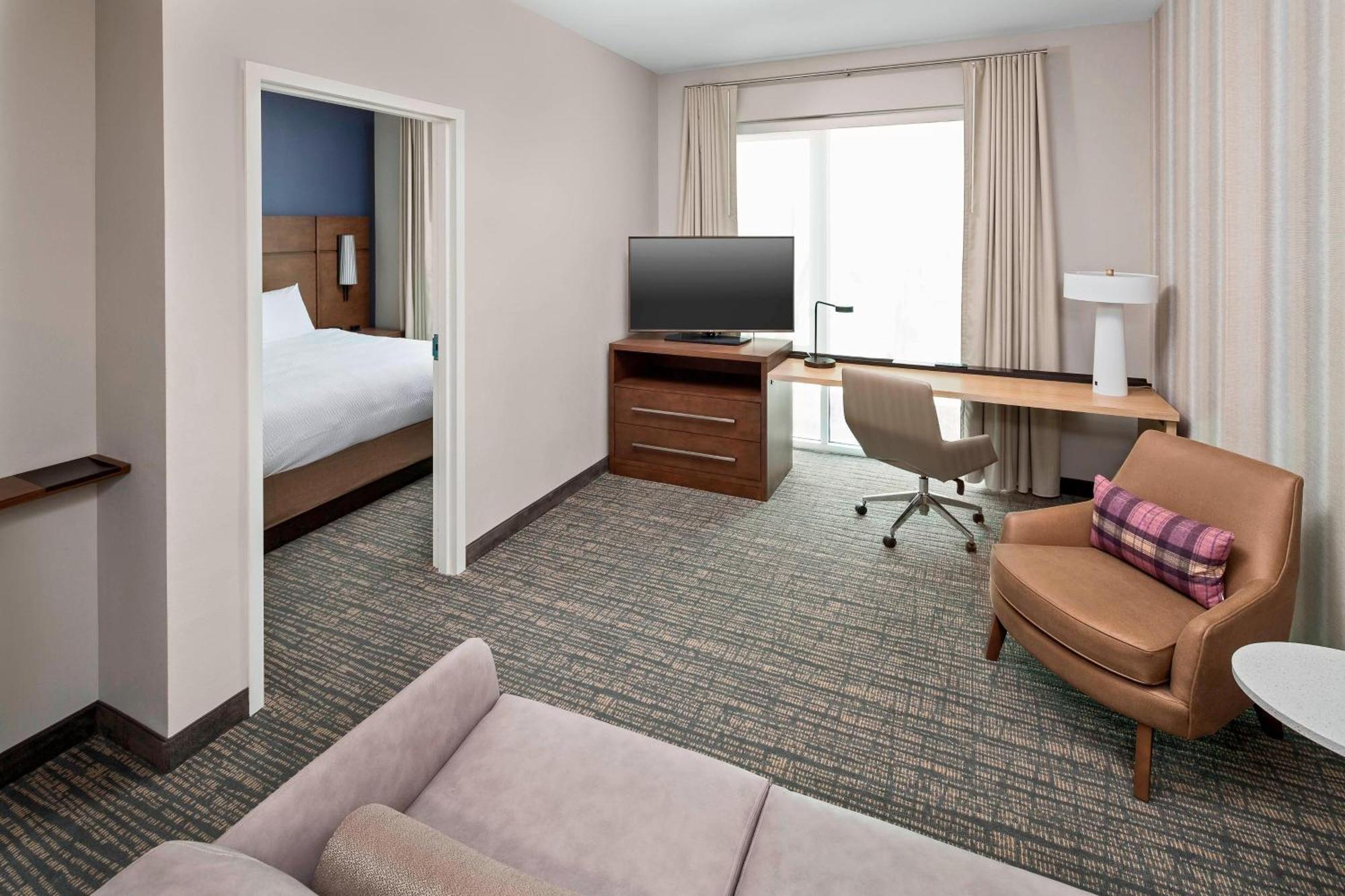 Residence Inn By Marriott Greenville Downtown Bagian luar foto