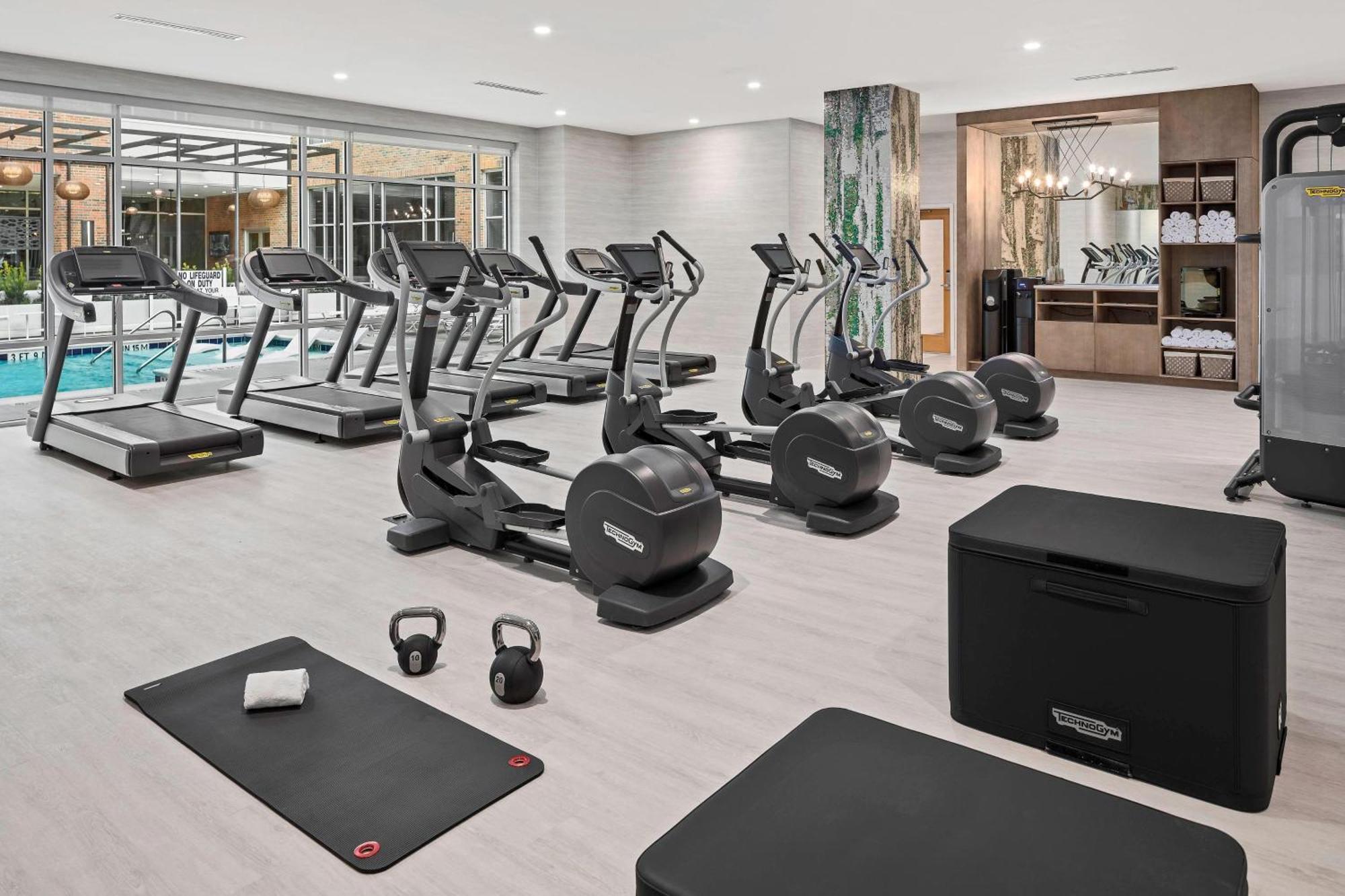 Residence Inn By Marriott Greenville Downtown Bagian luar foto
