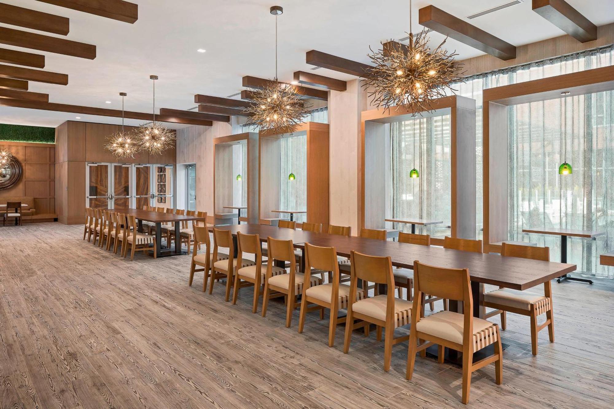 Residence Inn By Marriott Greenville Downtown Bagian luar foto