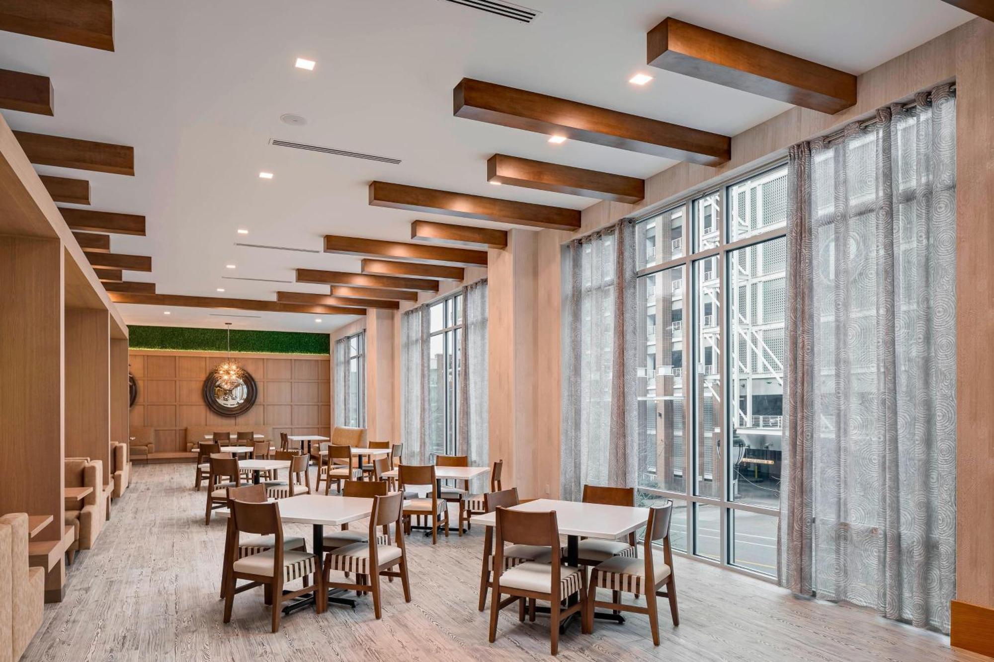 Residence Inn By Marriott Greenville Downtown Bagian luar foto