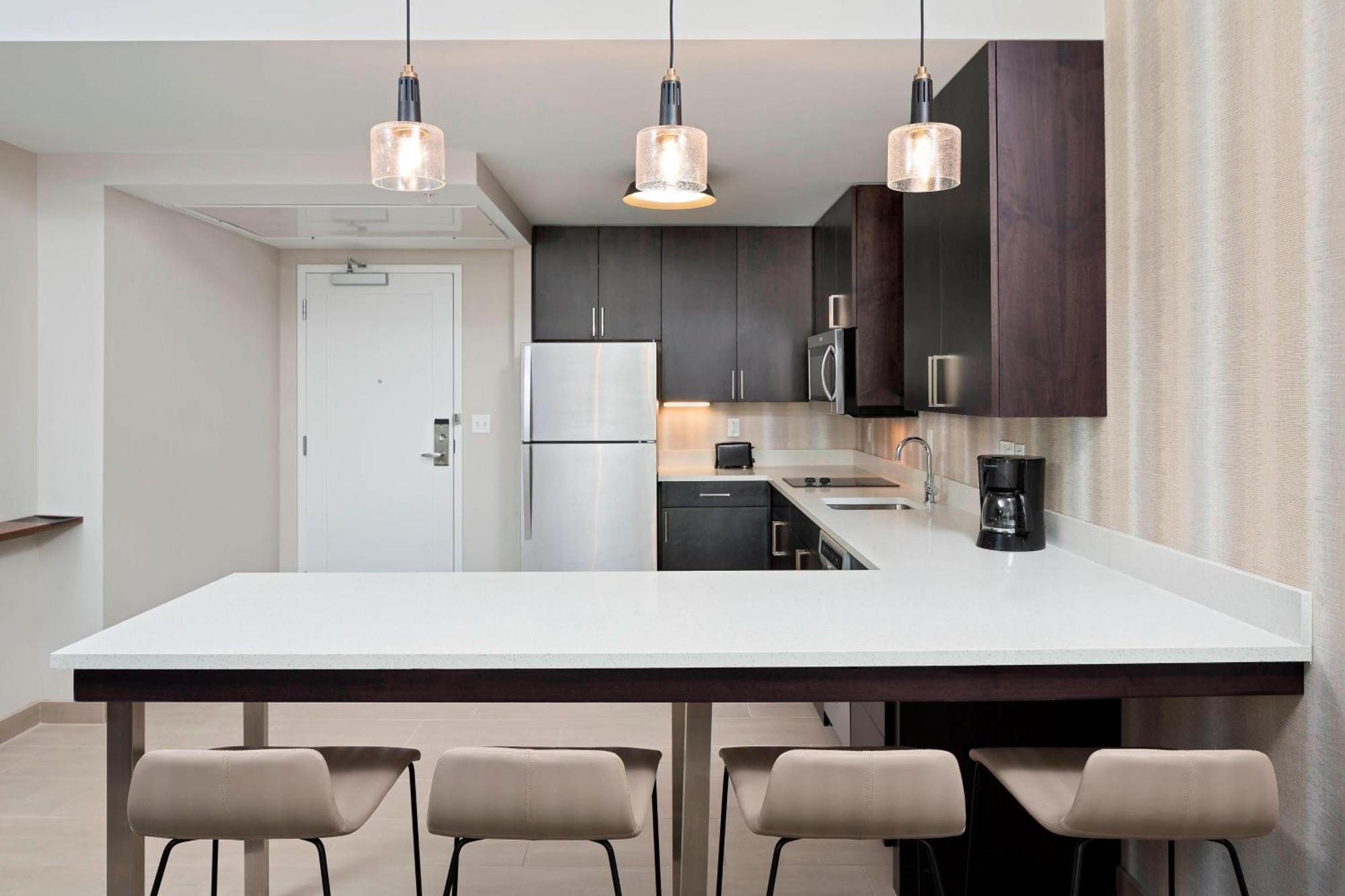 Residence Inn By Marriott Greenville Downtown Bagian luar foto