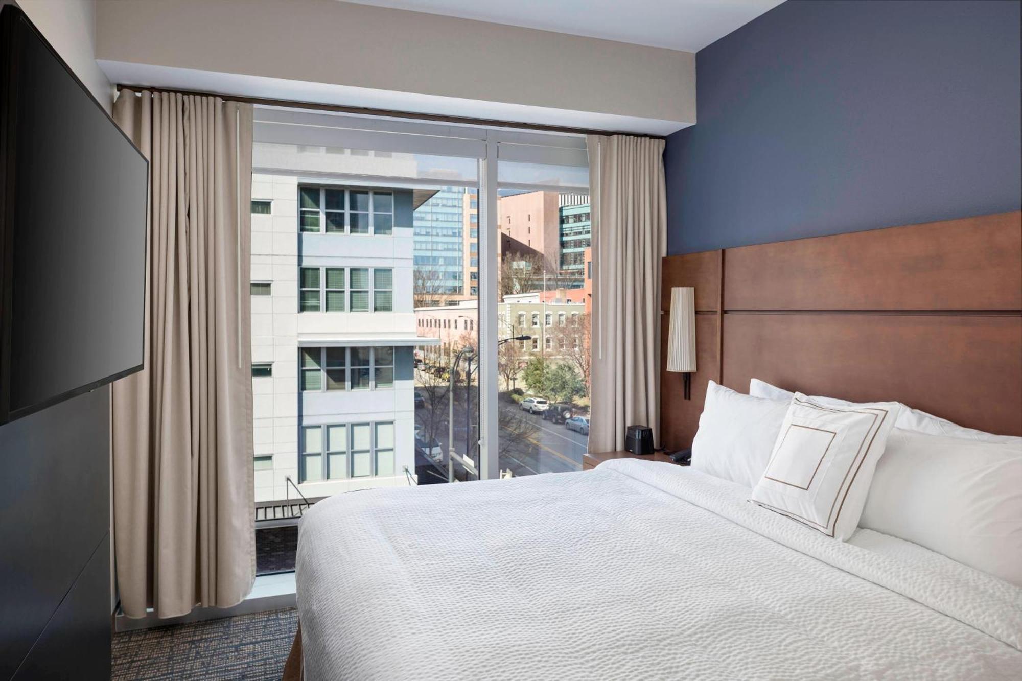 Residence Inn By Marriott Greenville Downtown Bagian luar foto
